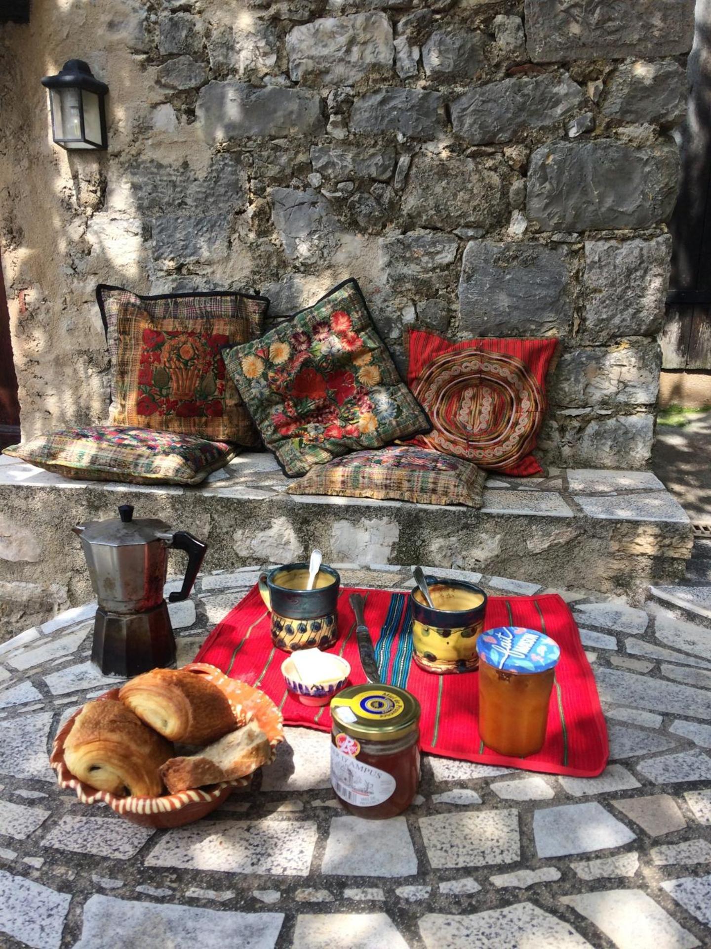 Bed and Breakfast La Sangliere Ampus Экстерьер фото